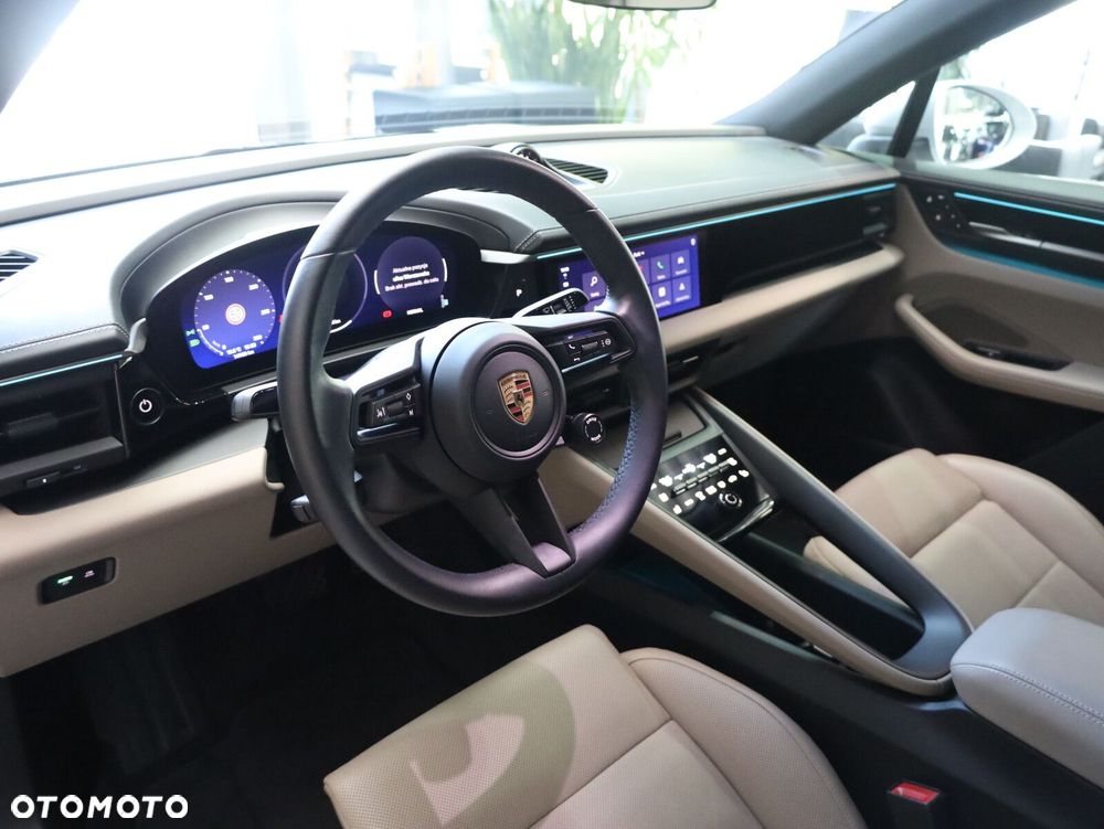Porsche Macan - 8