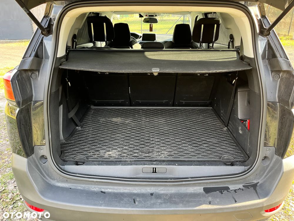 Peugeot 5008 1.6 BlueHDI Allure S&S EAT6 - 5