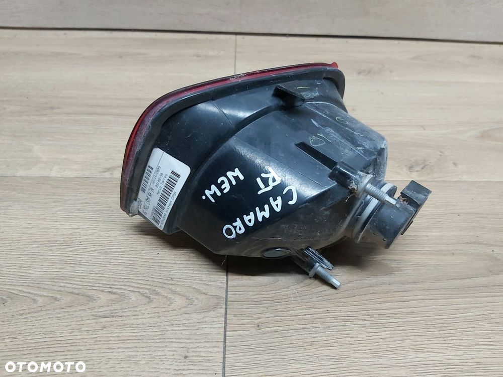 Chevrolet CAMARO V SS 6,2 v8 lampa prawy tył wewnętrzna 92212648 10-14r - 3