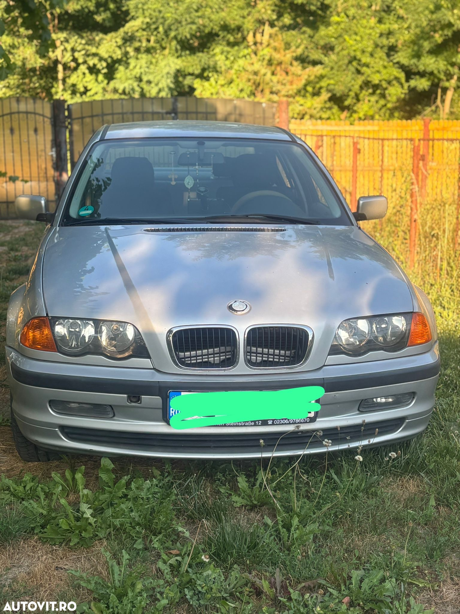 BMW Seria 3 318i - 2