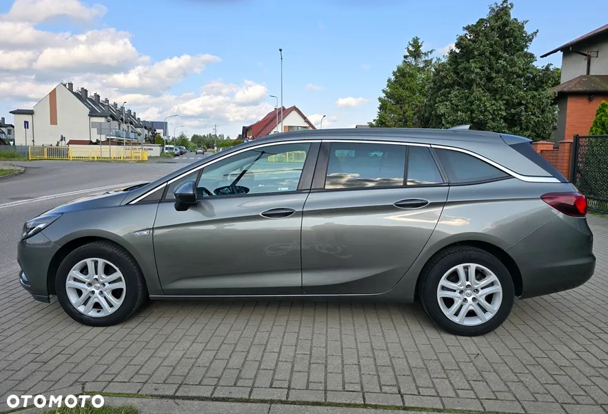 Opel Astra - 2