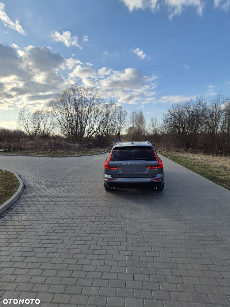 Volvo XC 60 D3 R-Design - 9