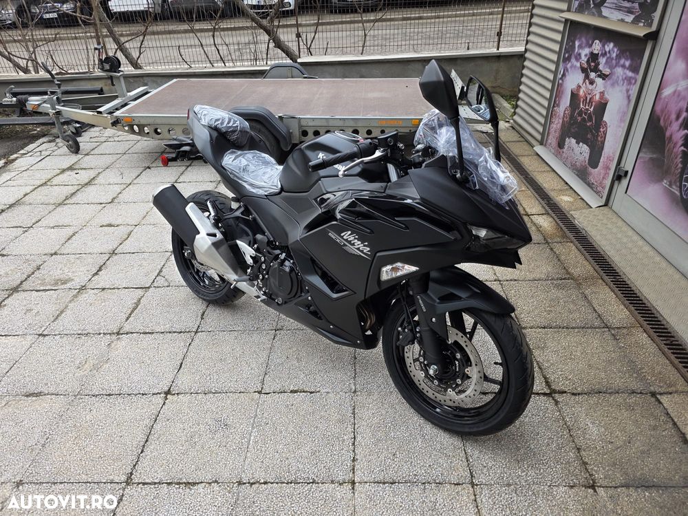 Kawasaki Ninja 500 - 1