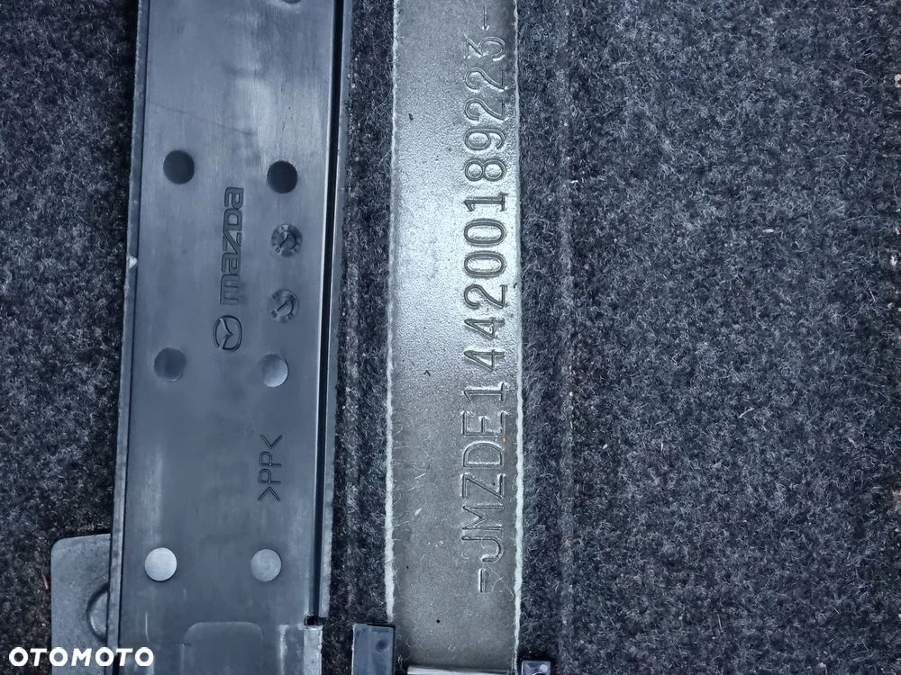 Mazda 2 - 17