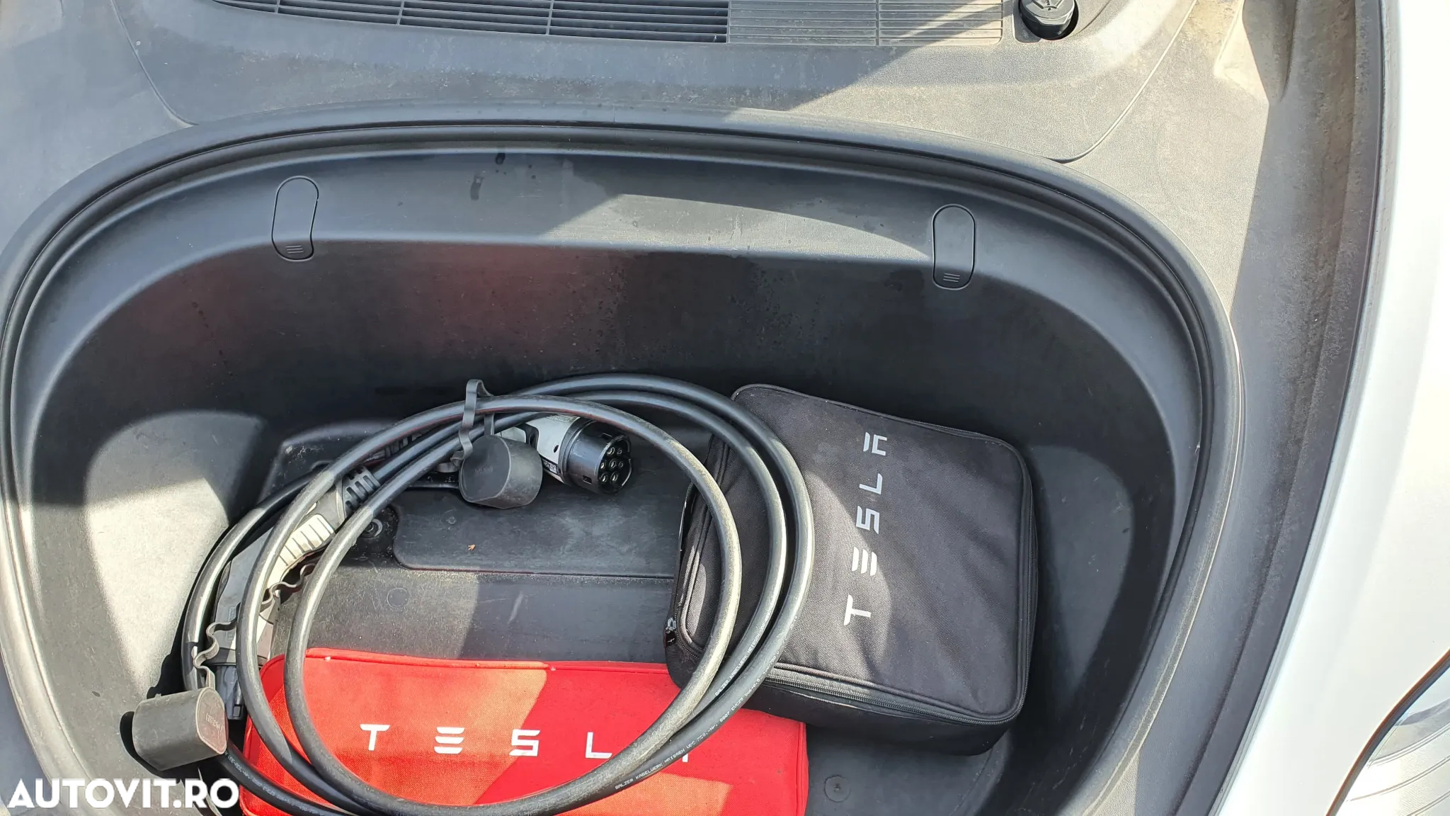 Tesla Model 3 Langstreckenbatterie Allradantrieb Dual Motor - 10