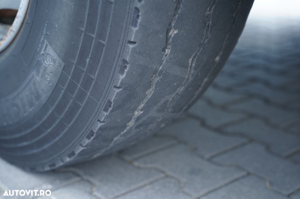 Volvo FMX 420 / 8x4 / BASCULATOR SPATE / CLAPETĂ HIDRAULICĂ / MANUALĂ / EURO 5 - 23