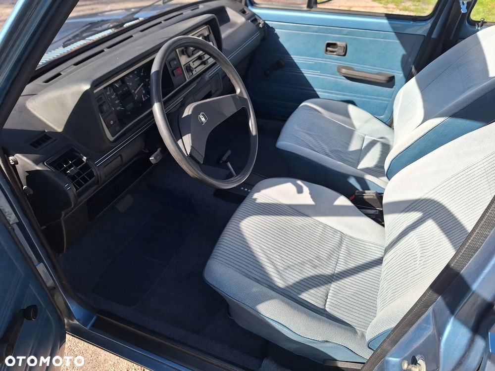 Volkswagen Golf - 14