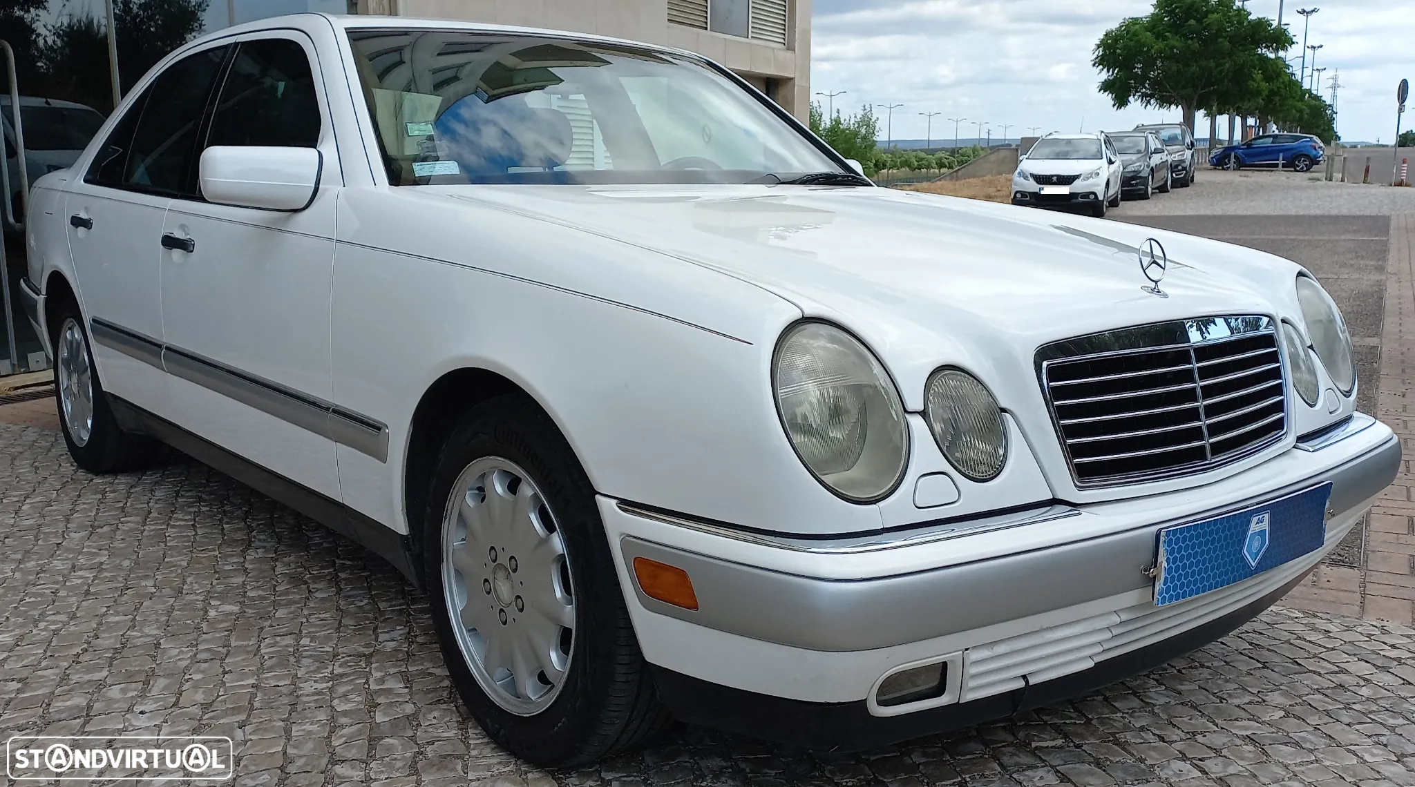 Mercedes-Benz E 300 - 2