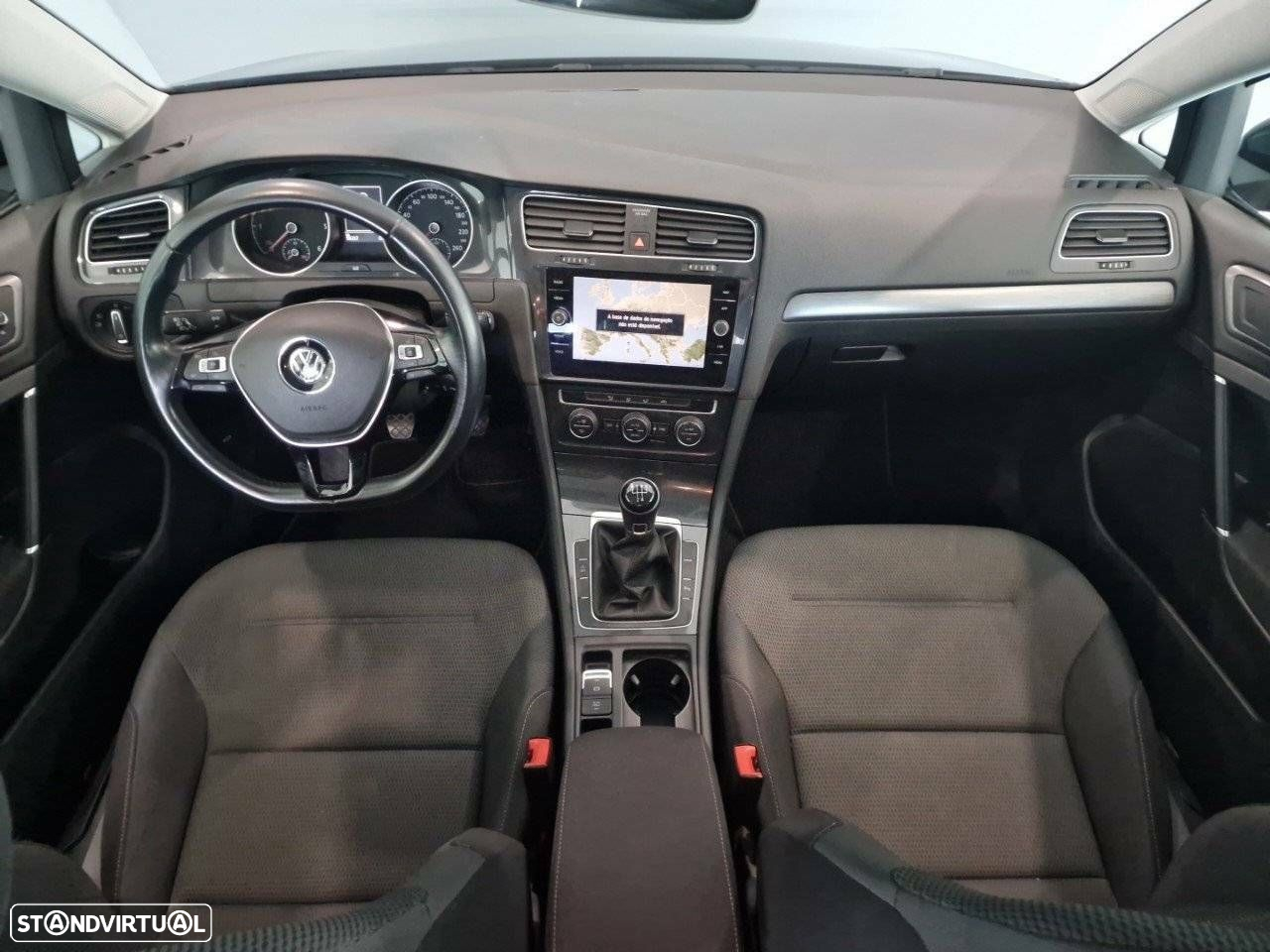 VW Golf Variant 1.6 TDi Confortline - 8