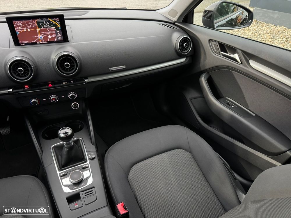 Audi A3 Sportback 30 TDI - 22