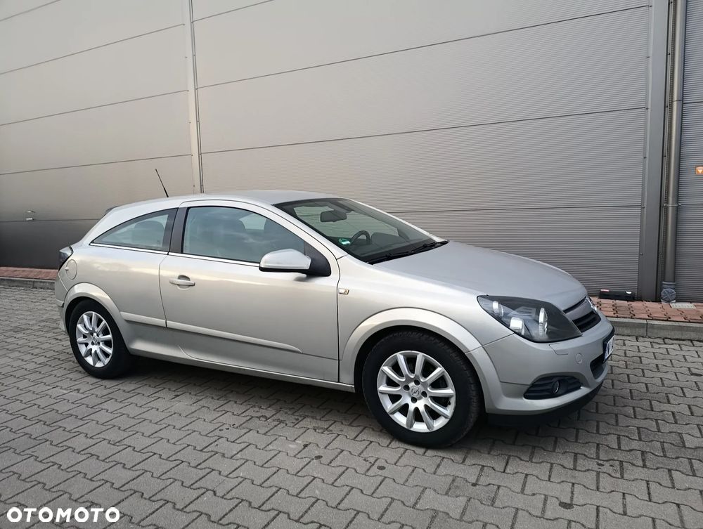 Opel Astra 1.6 Sport - 26