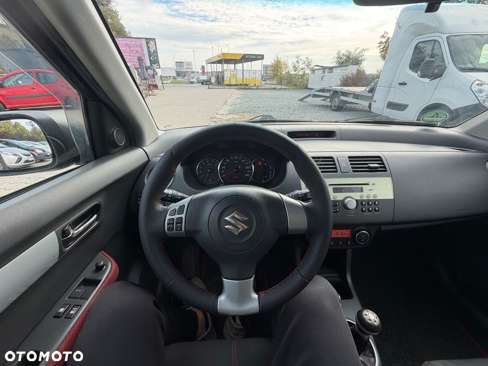 Suzuki Swift 1.6 Sport - 19