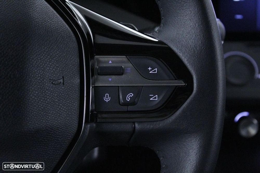 Peugeot 408 1.2 Hybrid Allure e-DCS6 - 24