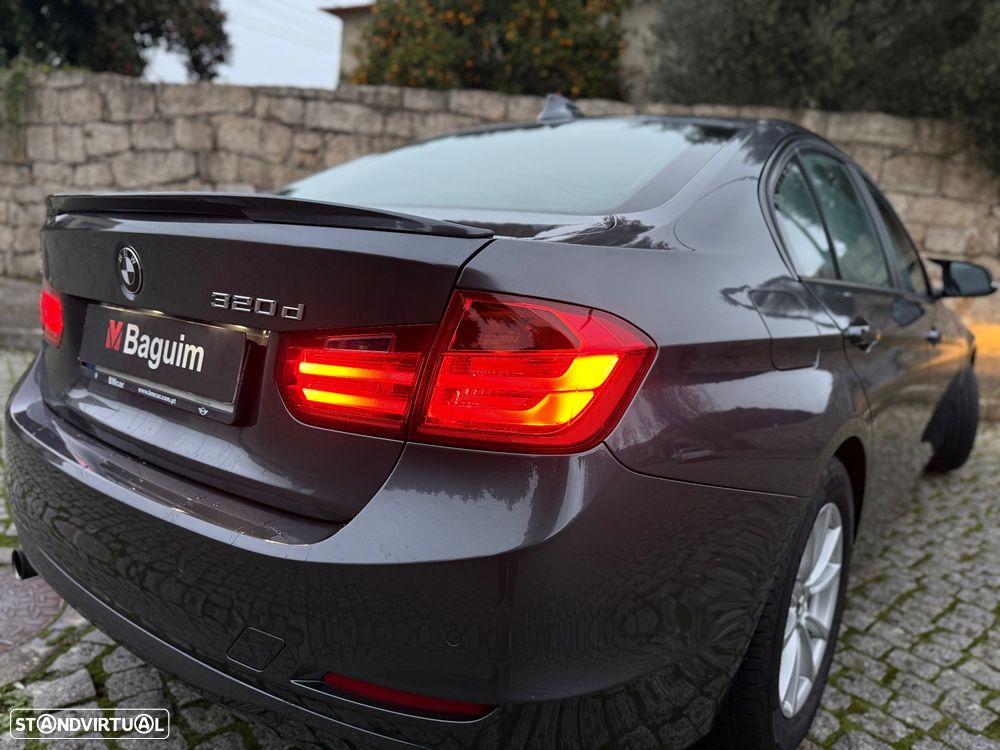 BMW 320 d - 15