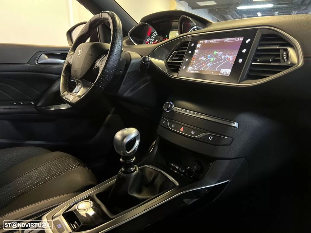 Peugeot 308 1.2 PureTech GT Line - 20