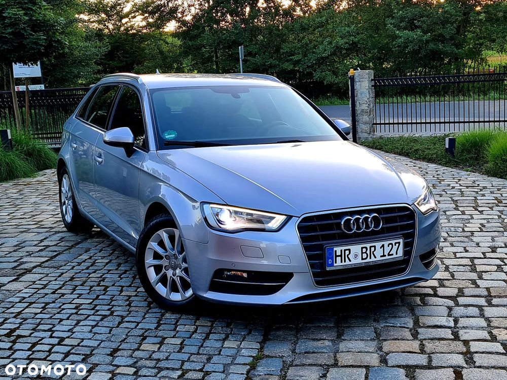 Audi A3 Sportback - 1