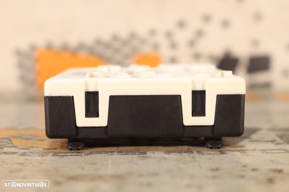 Módulo Eletrónico Mercedes-Benz C-Class (W205)  A2059000828 / A2059010 - 5