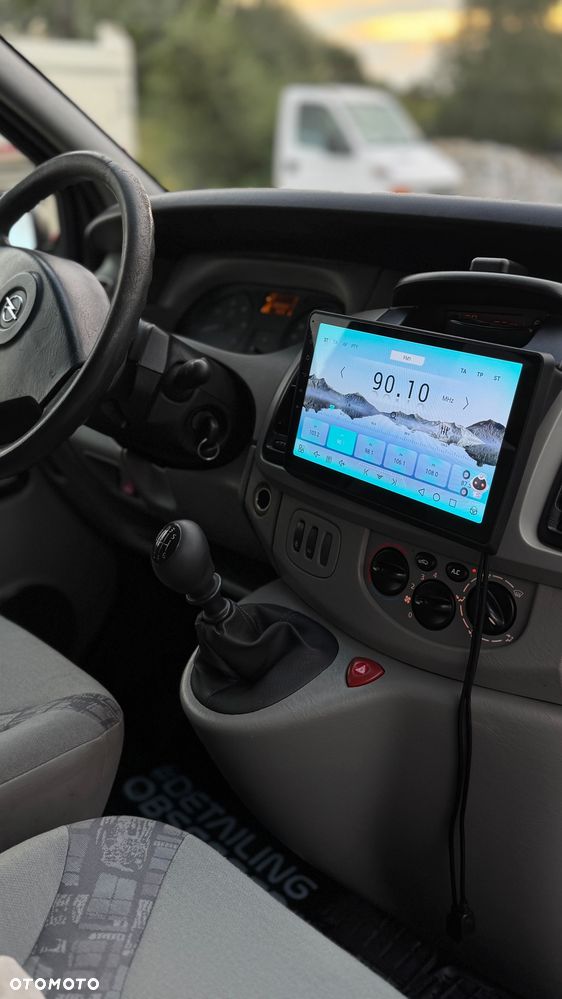 Opel Vivaro Tour - 13