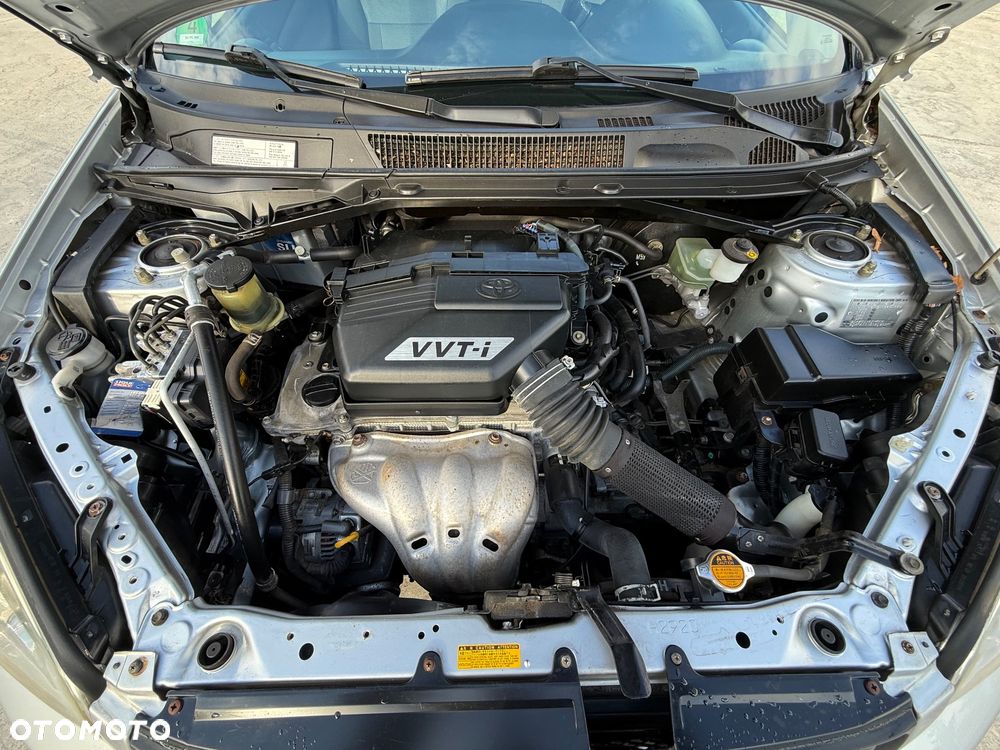 Toyota RAV4 2.0 VVT-i Sol - 27