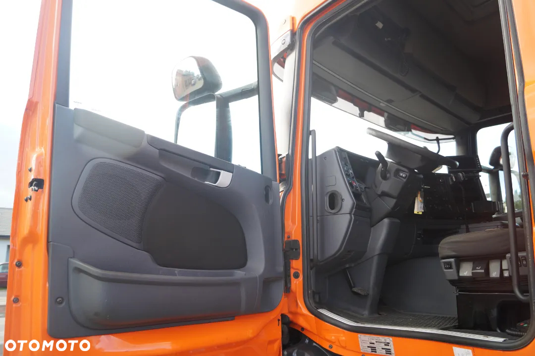 Scania G440 Euro 5 6x2 HDS Atlas 145.2 Przyczepa Schwarzmueller - 17