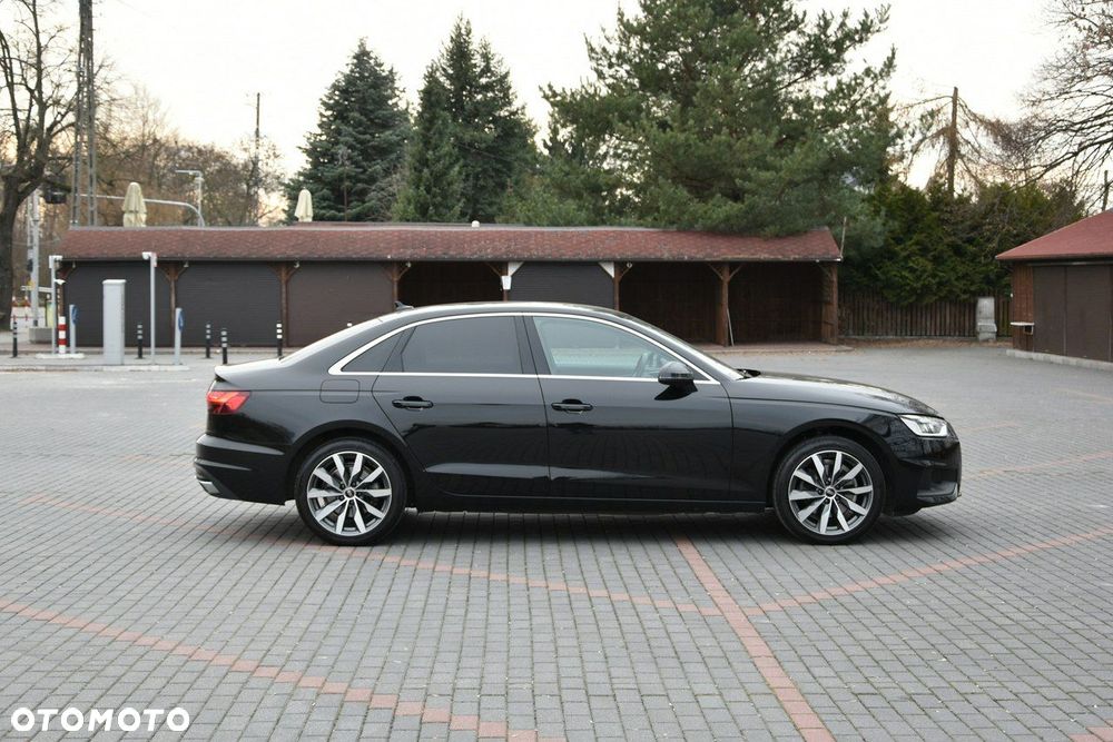 Audi A4 Limousine - 8