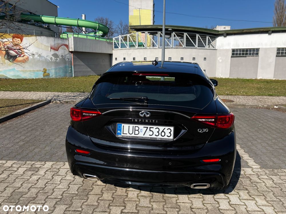 Infiniti Q30 1.5d Premium Tech - 20