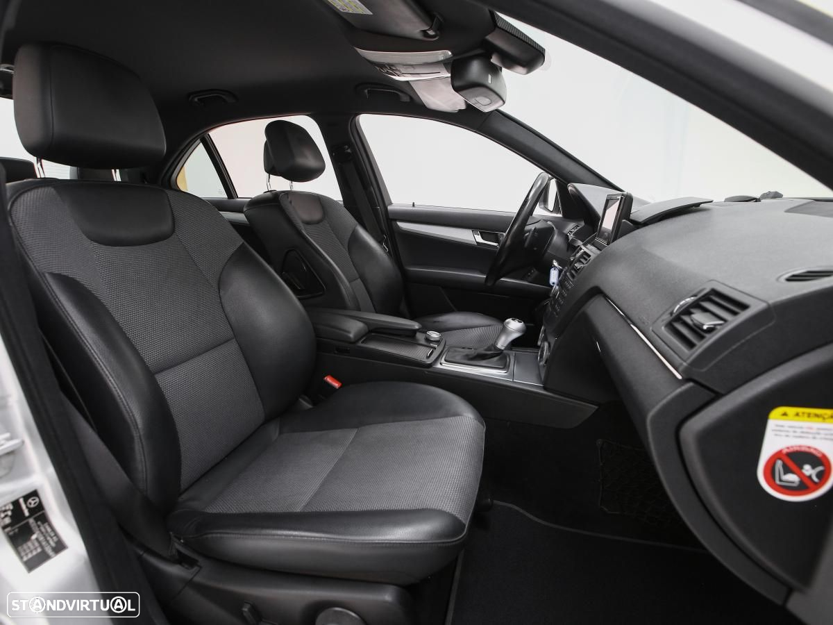 Mercedes-Benz C 220 - 12