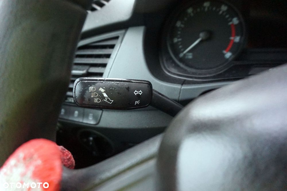 PRZEŁĄCZNIK ZESPOLONY TAŚMA AIRBAG FABIA III NJ3  SKODA 2014-2018 - 2