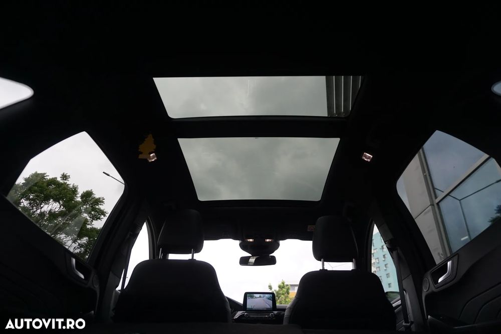 Ford Kuga 2.5 Duratec PHEV ST Line X - 17