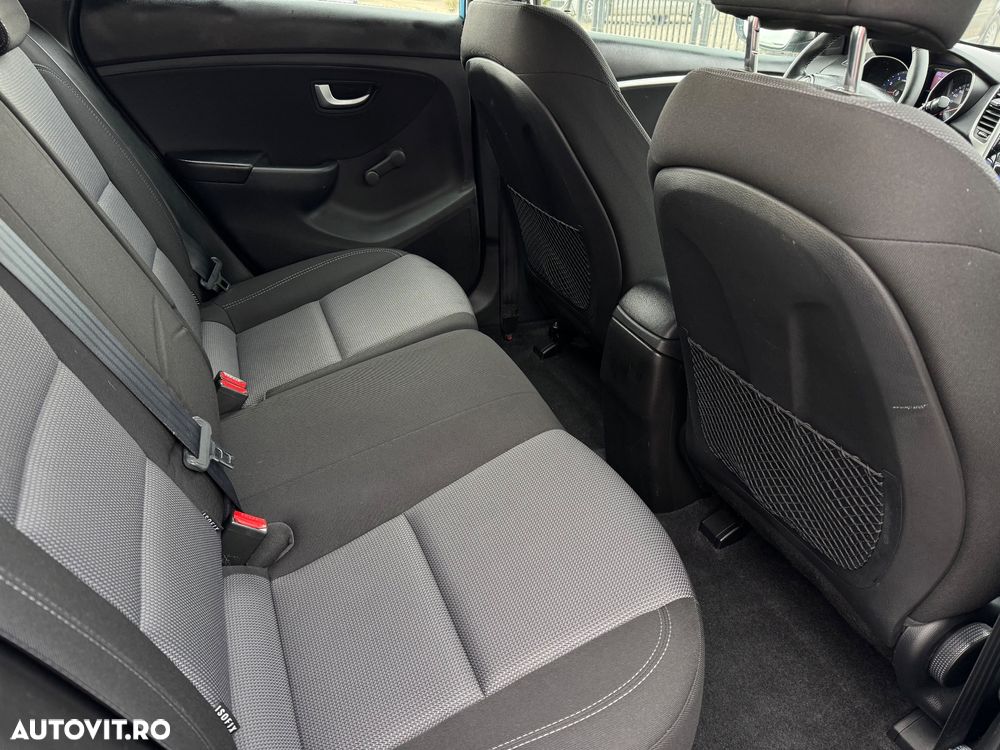 Hyundai i30 1.4 Style - 12