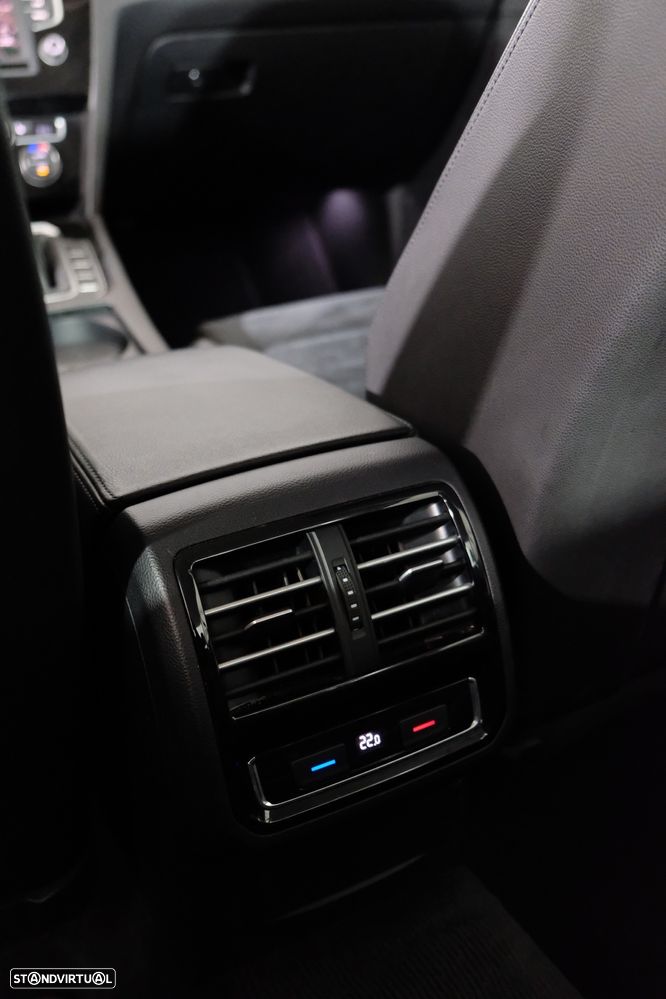 VW Passat 2.0 TDI Confortline - 22