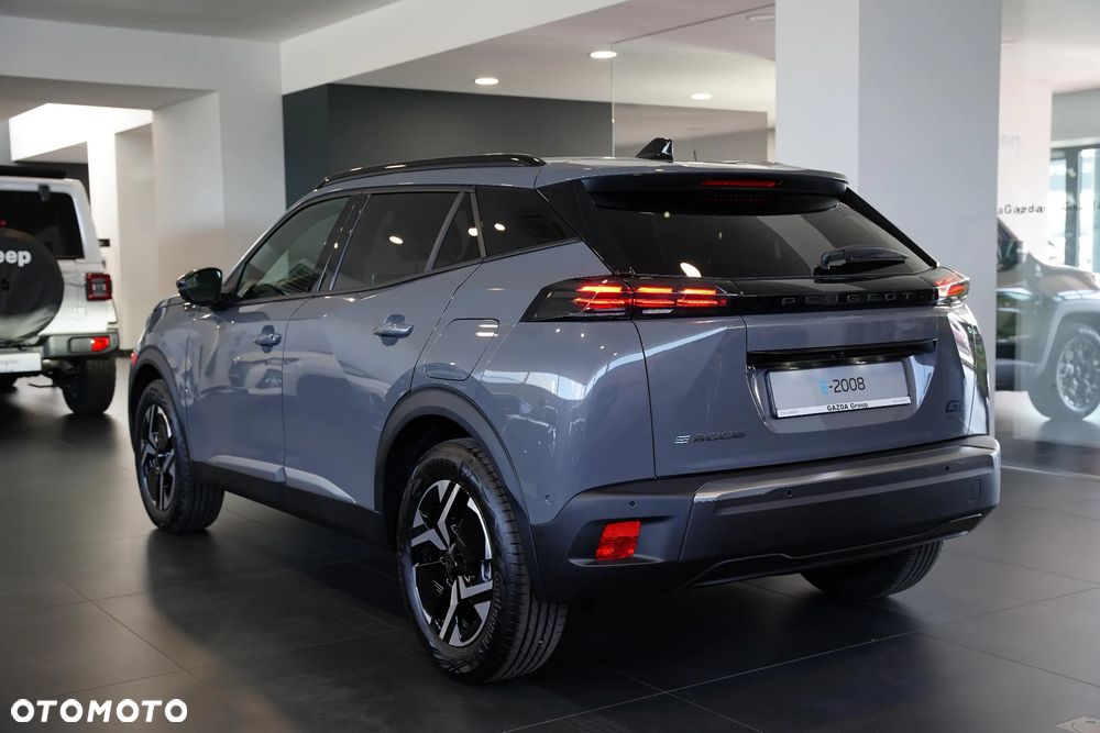 Peugeot 2008 1.2 PureTech Allure S&S - 5