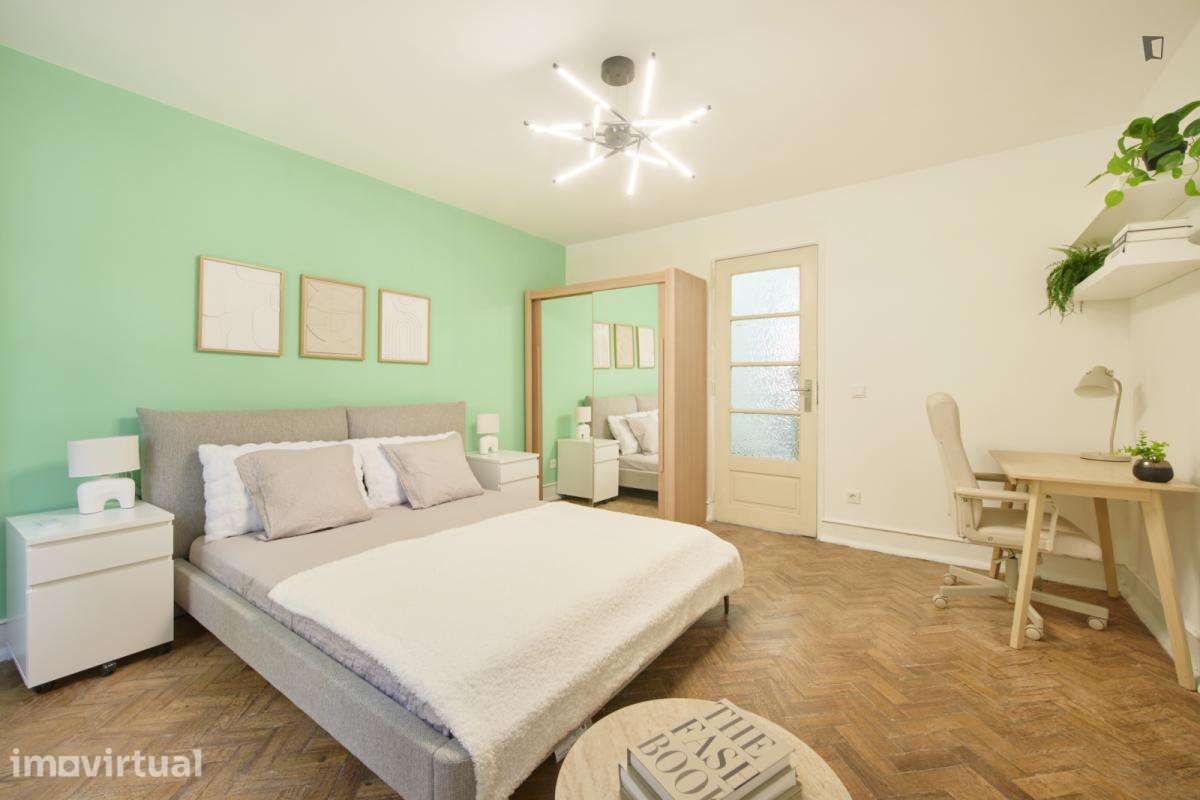 Quarto - localizado em Roma-Areeiro Lisbon - Grande imagem: 5/28