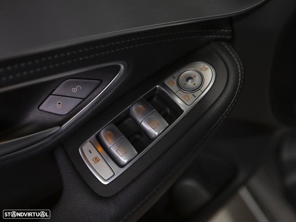 Mercedes-Benz C 200 - 23