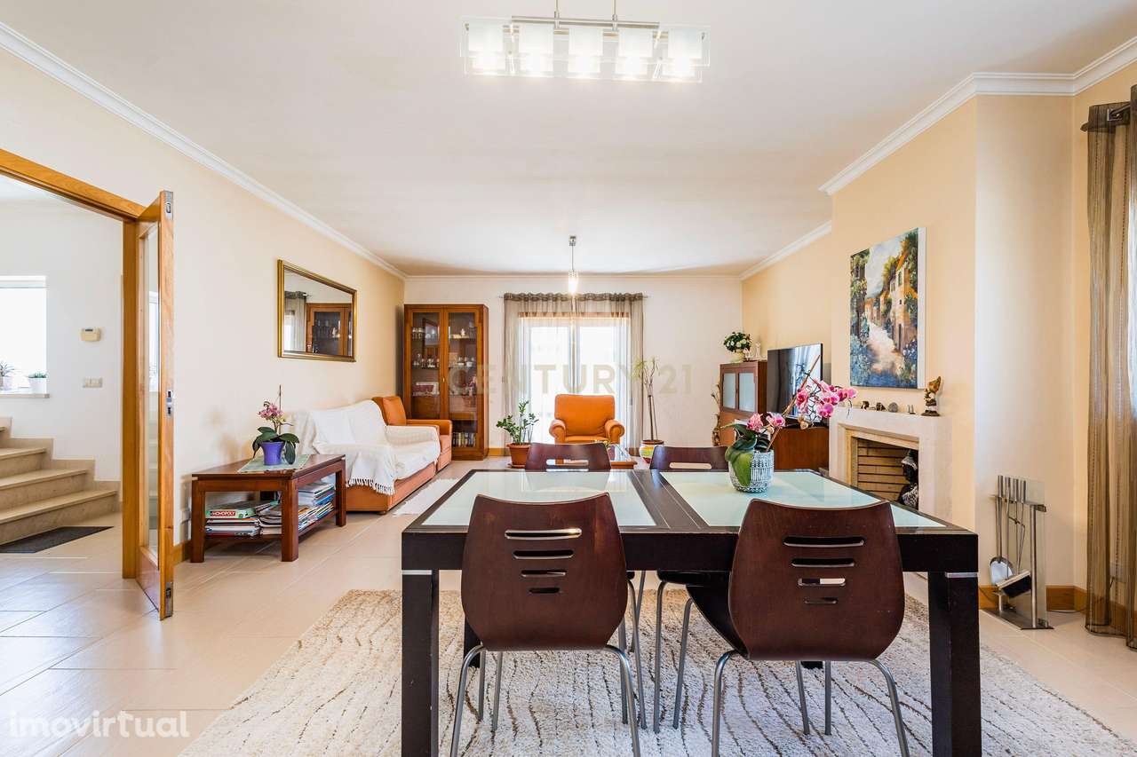 Moradia T5 na zona de Zambujo -Leiria - Grande imagem: 4/35