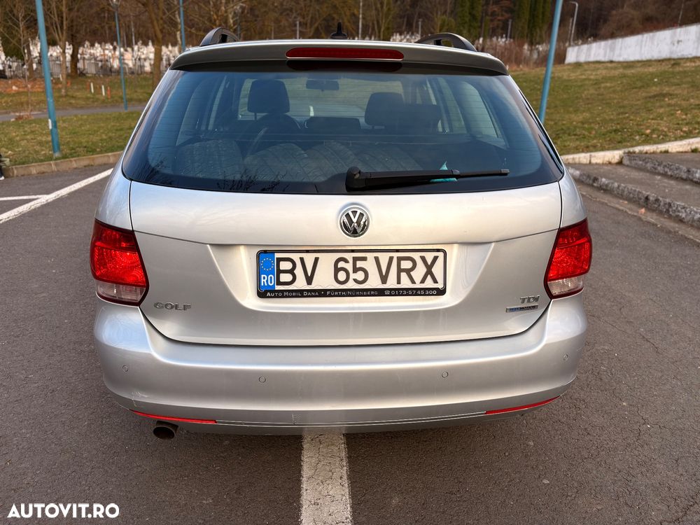 Volkswagen Golf 1.6 TDI DPF BlueMotion Technology Highline - 18