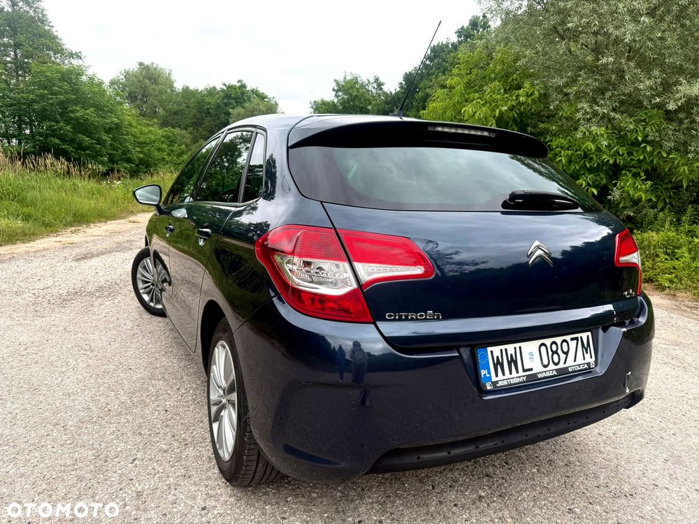 Citroën C4 e-HDi 115 Selection - 6