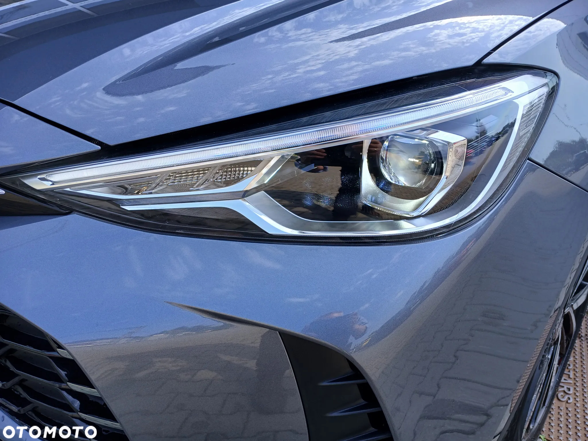 MG ZS Hybrid+ - 8