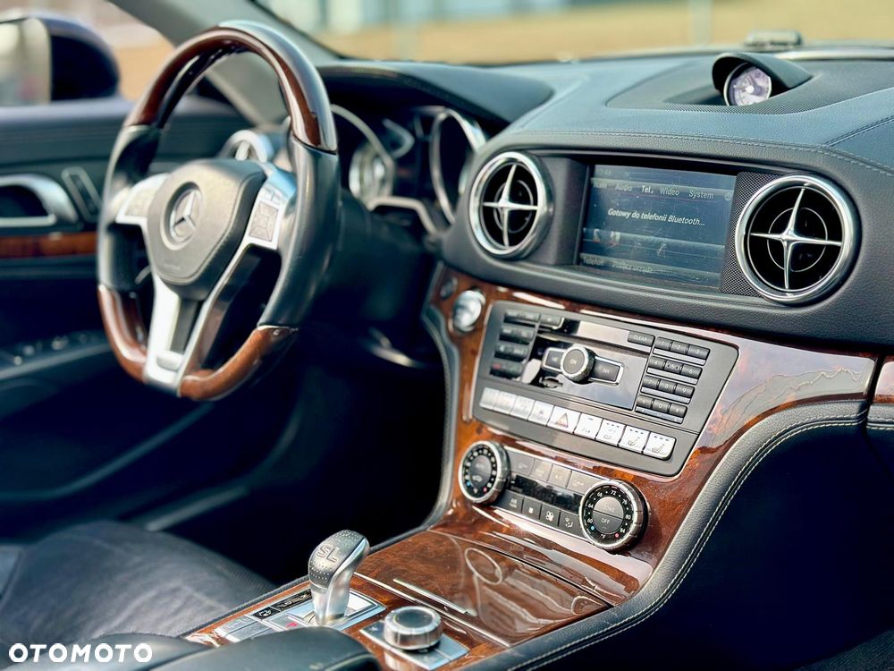 Mercedes-Benz SL 500 7G-TRONIC - 13