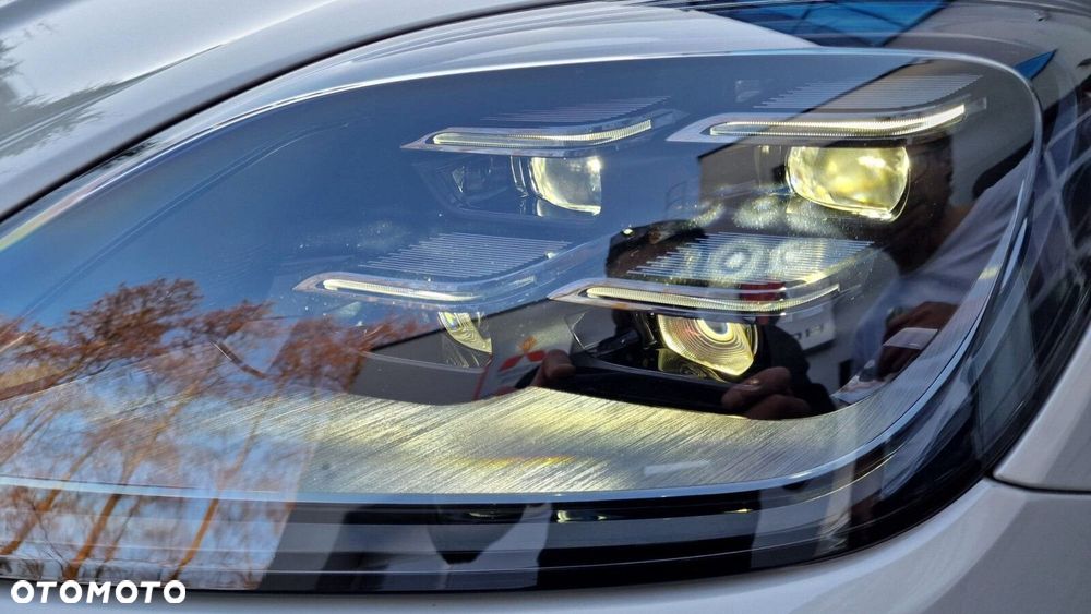 Porsche Cayenne - 38