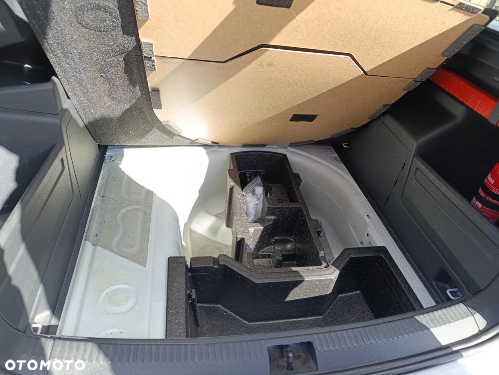 Skoda Fabia 1.0 Ambition - 28