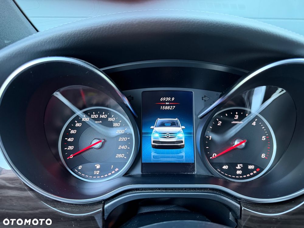 Mercedes-Benz Klasa V 300 d Avantgarde 9G-Tronic (d³ugi) - 26