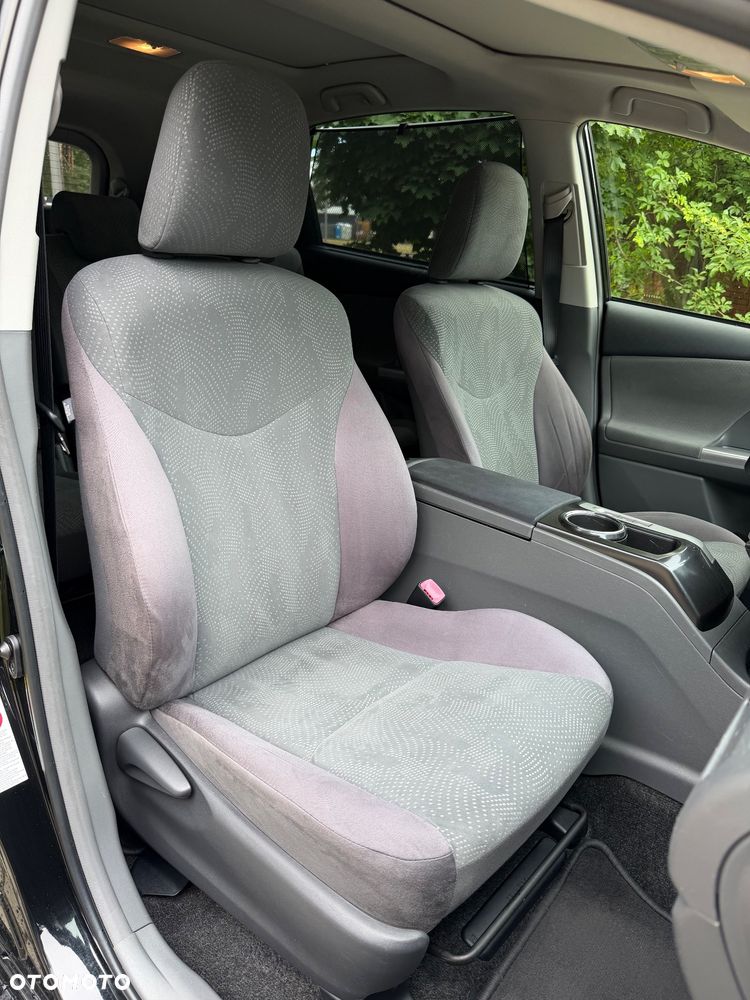 Toyota Prius+ (Hybrid) Executive - 21