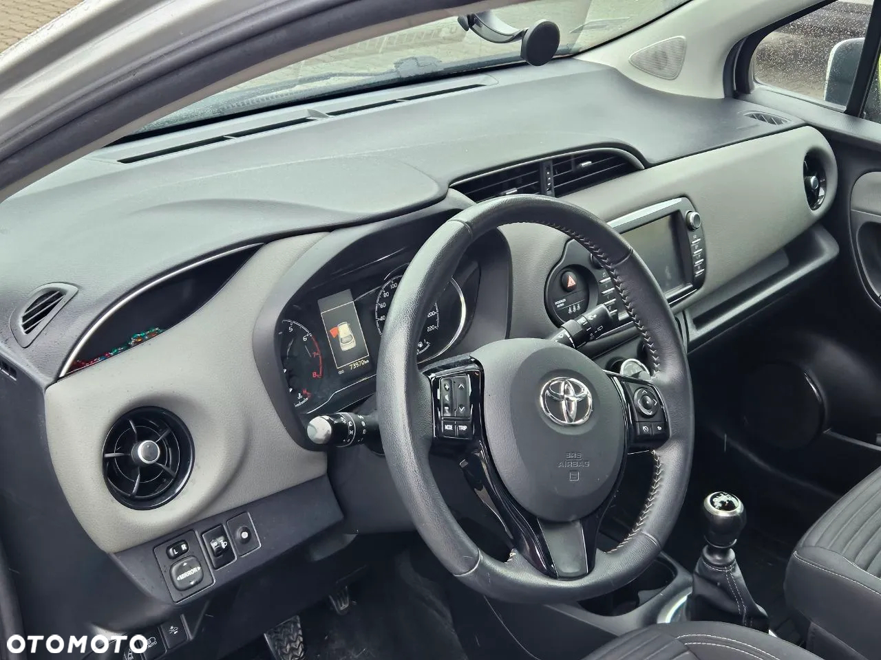 Toyota Yaris - 4