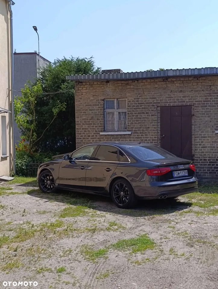 Audi A4 2.0 TDI - 9
