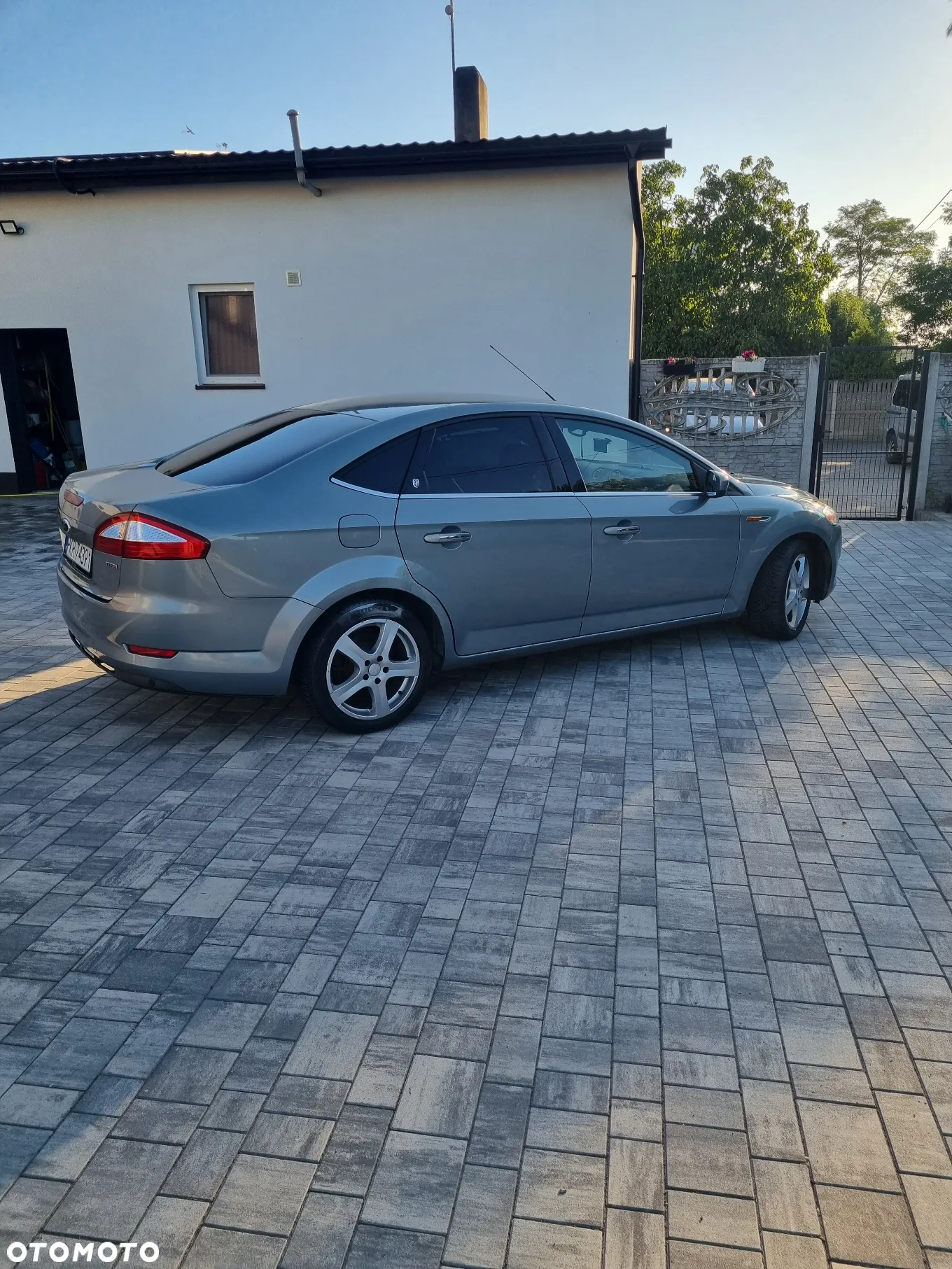 Ford Mondeo 2.0 TDCi Ghia X - 4