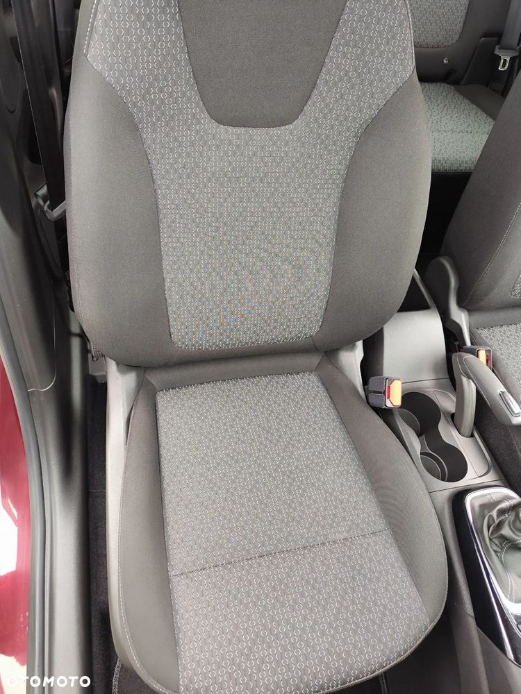 Opel Crossland X - 33