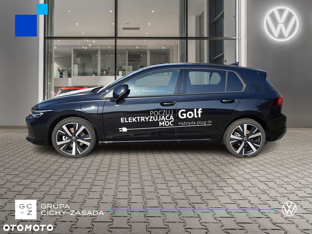 Volkswagen Golf - 2