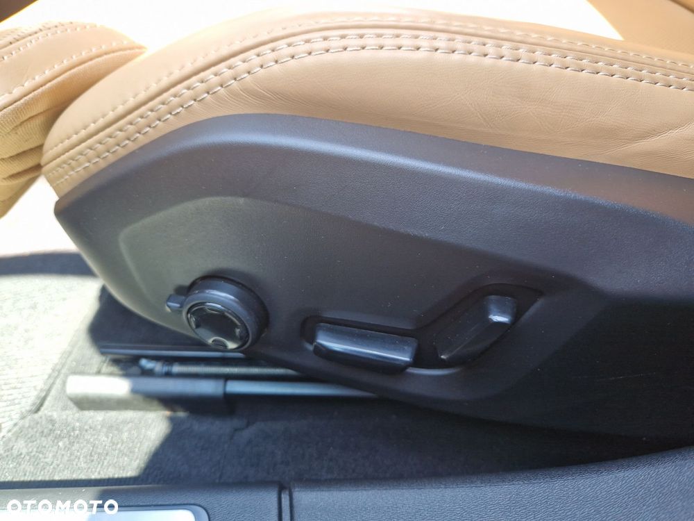 Volvo V90 Cross Country - 20