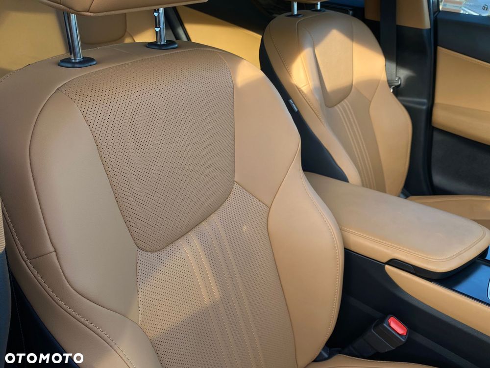 Lexus NX 450h+ Prestige AWD - 27